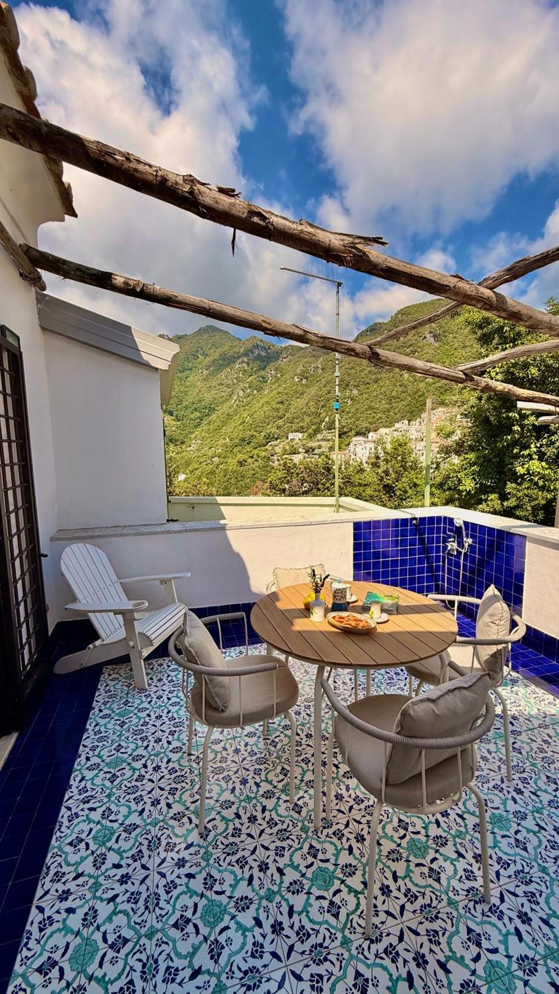 Casa Flora Bed & Breakfast Vietri sul Mare Exterior photo